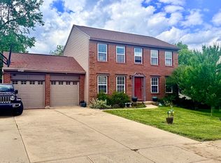 1896 Falcon Crest Cir, Hebron, KY 41048