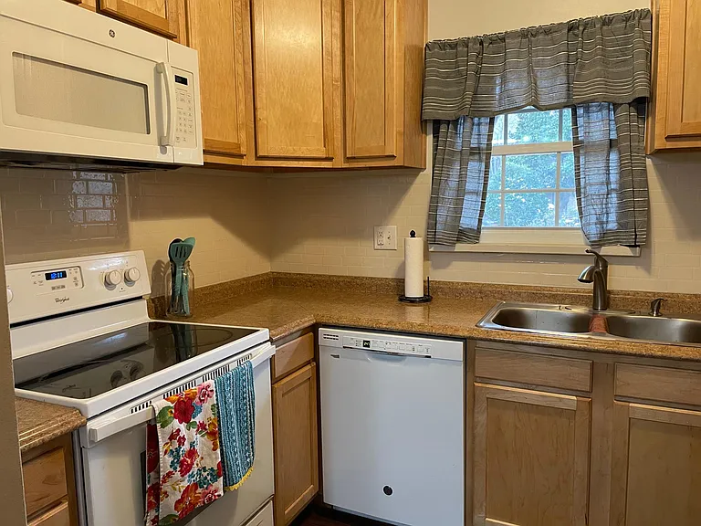 221 N Clifton Ave #25 — Photo 10