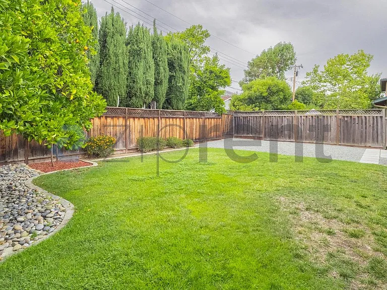 1602 Saint Regis Dr — Photo 26
