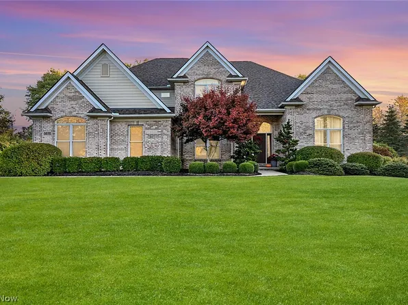 9878 Turning Leaf Trl, Brecksville, OH 44141