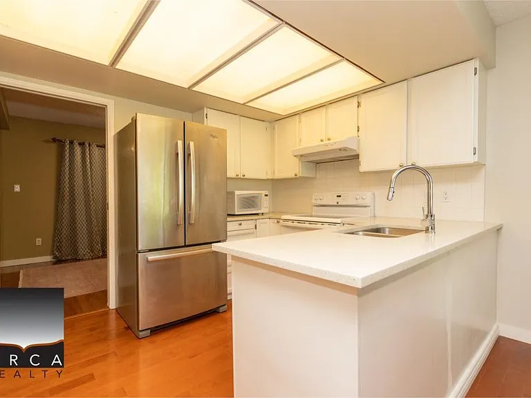 885 Frederick Rd — Photo 3