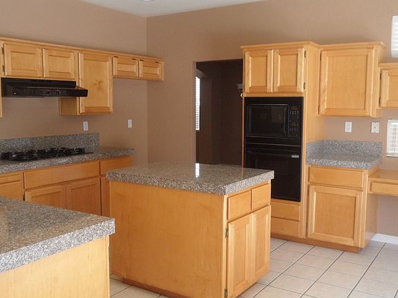 4th image of 4426 Woodthrush Dr