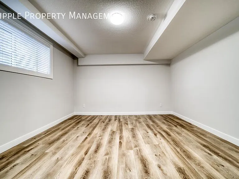 5808 Dalridge Hl NW #LOWER — Photo 11