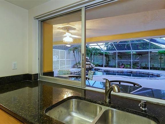 4th image of 338 Mendez Dr