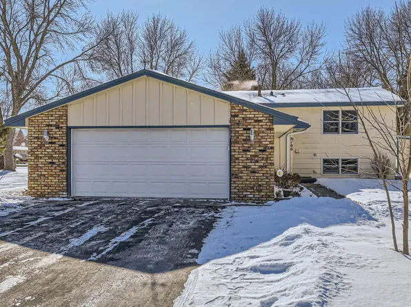 8100 Douglas Ct N, Brooklyn Park, MN 55445