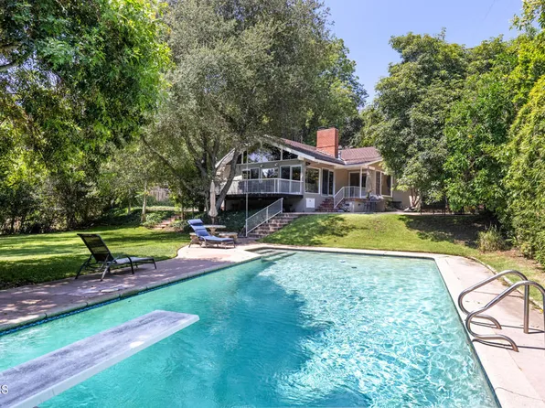 3726 Berwick Dr, La Canada Flintridge, CA 91011