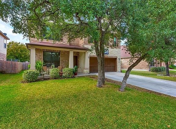 3rd image of 407 Paseo Grand Dr