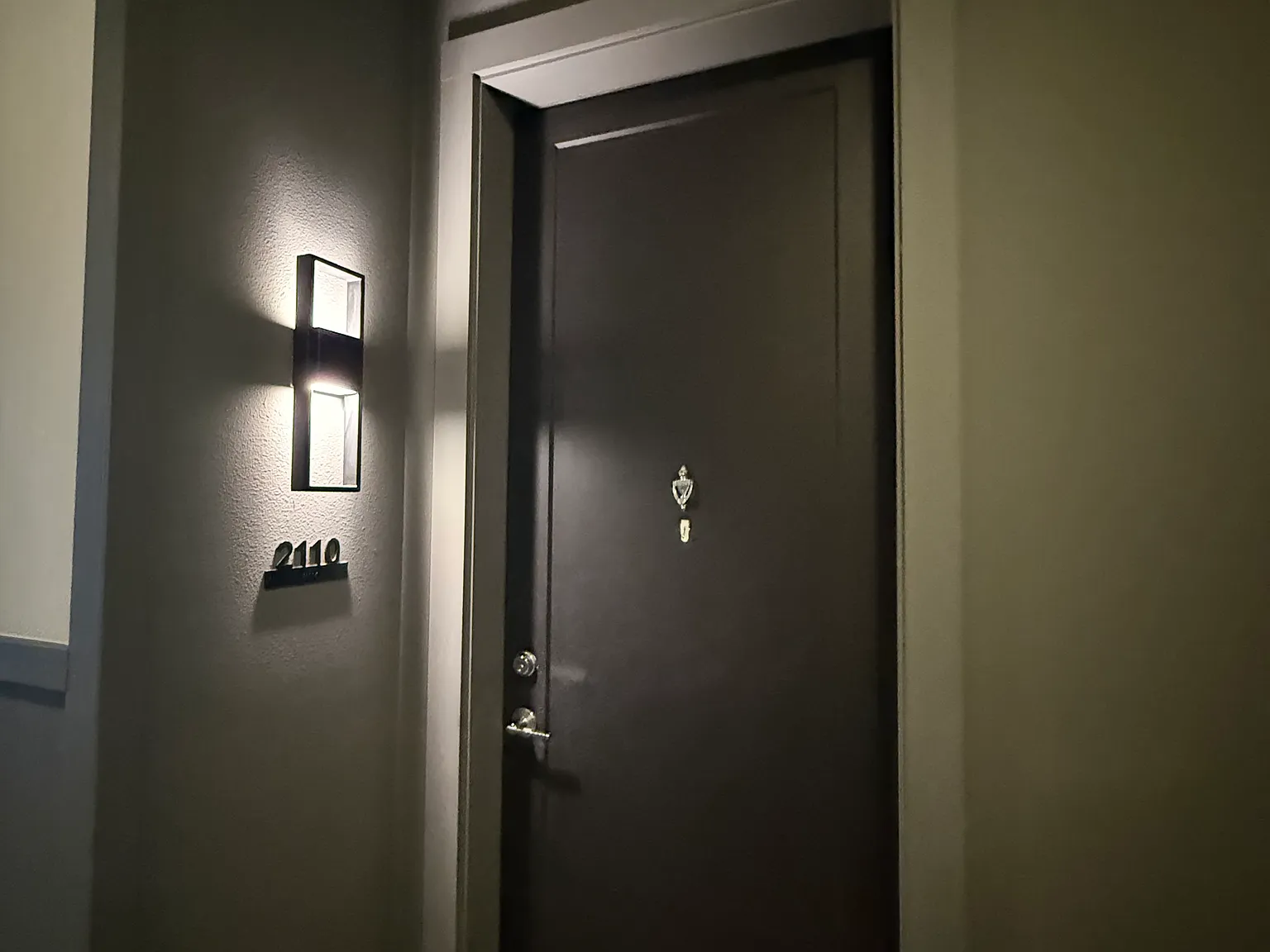 2 bed, 967 sqft, $2,200 — Photo 1