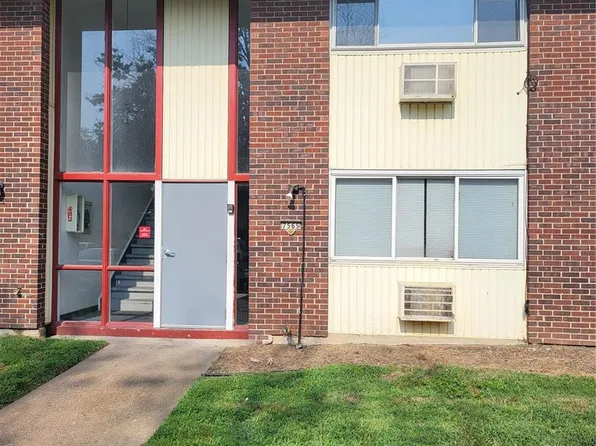 7565 Hazelcrest Dr APT H, Hazelwood, MO 63042