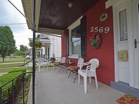 3rd image of 2569 Marsh Ave