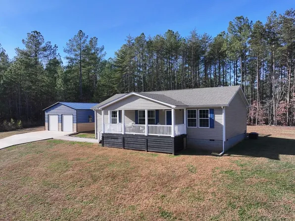 1205 Flat Top Cove Rd, Gretna, VA 24557