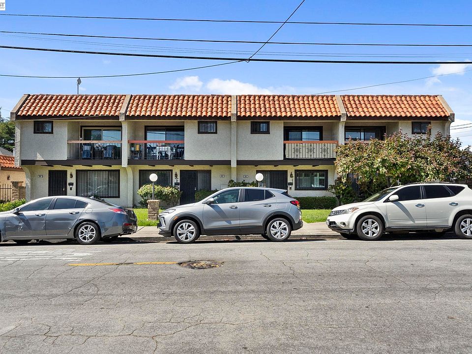 1st image of 960 Joaquin Ave