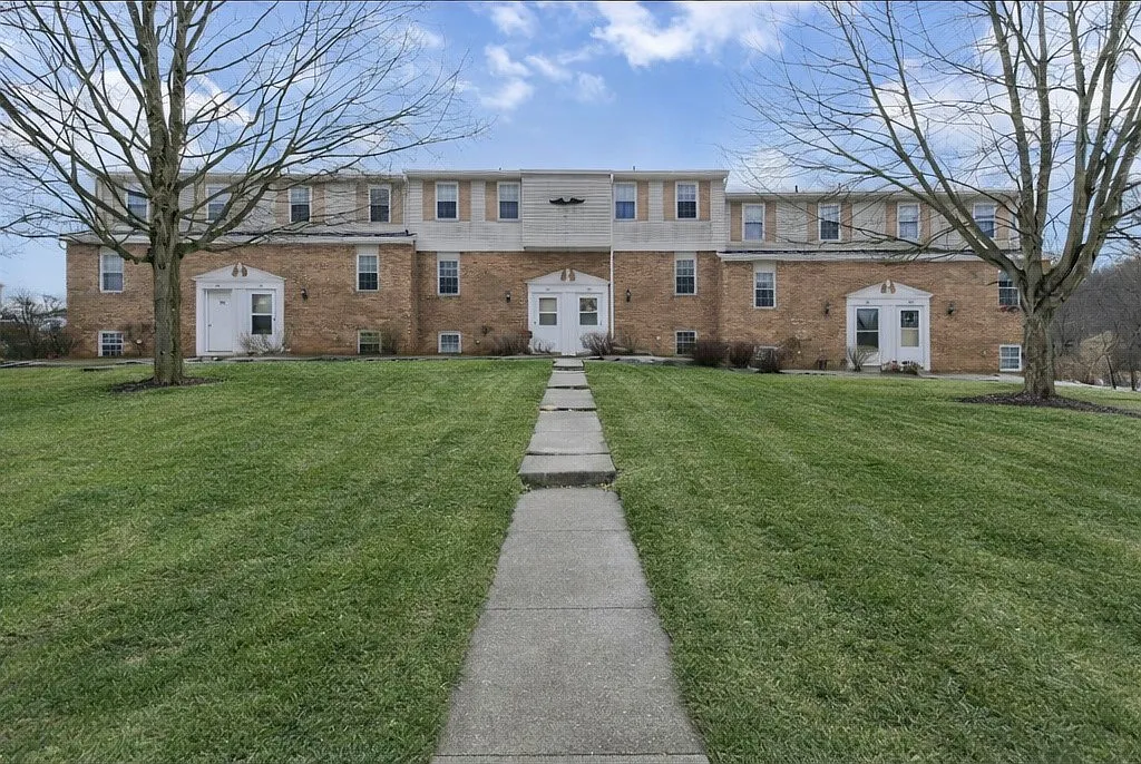 319 Bellford Ct photo 1