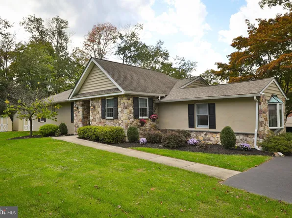 144 Gwynedd Manor Rd, North Wales, PA 19454