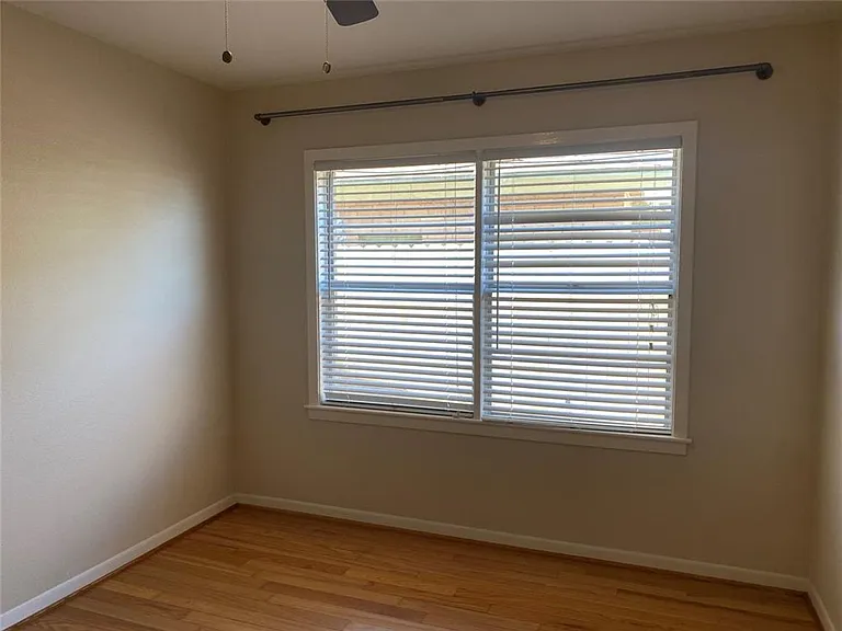 121 Tuna St — Photo 19