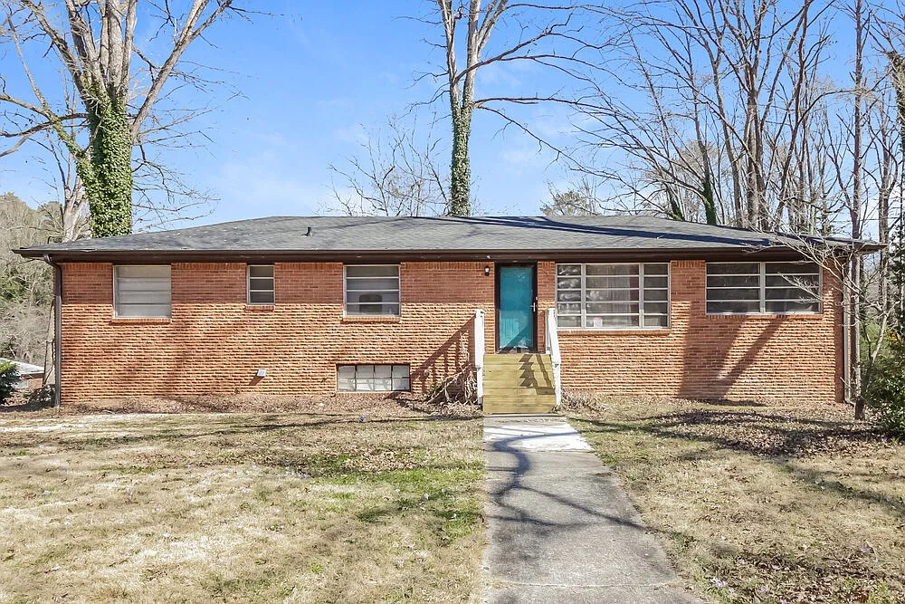 3 bed, 2.0 bath, 1560 sqft, $2,720 — Photo 1
