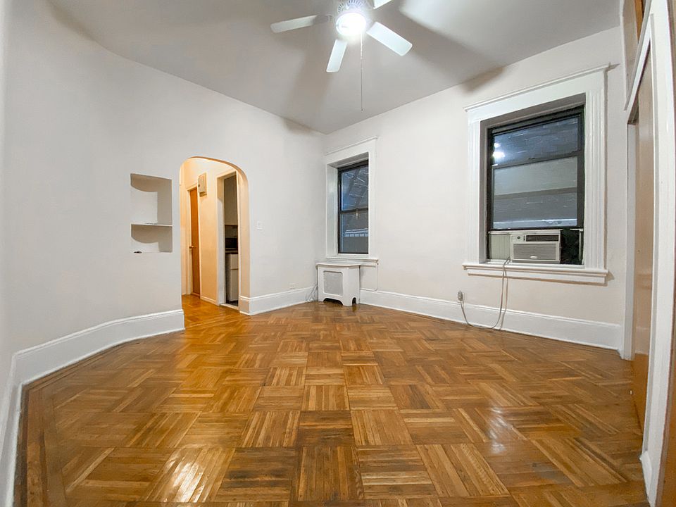 1st image of 342 W 56th St