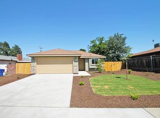 909 Gladys Way, Hanford, CA 93230