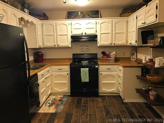 4th image of 14243 S Hickory Pl