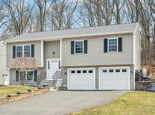 120 Indian Hill Rd, Worcester, MA 01606