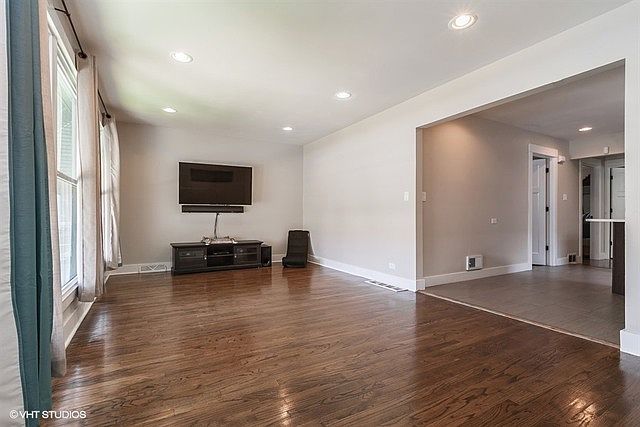 1st image of 4537 S Leamington Ave