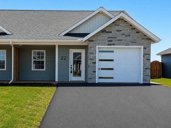 22 Samantha Ln, Cornwall, PE C0A 1H0