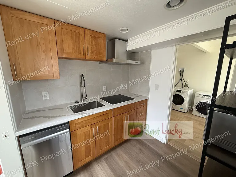 12835 NE 104th St #B — Photo 2