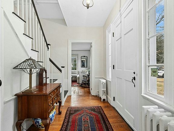 3rd image of 58 Hudson Rd