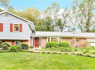 2304 Riviera Dr, Vienna, VA 22181