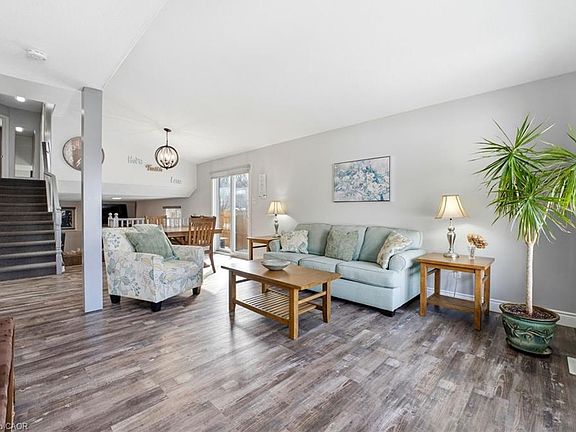 5th image of 25 Bitternut Pl