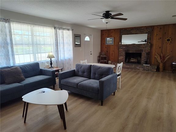 3rd image of 571 Balboa St