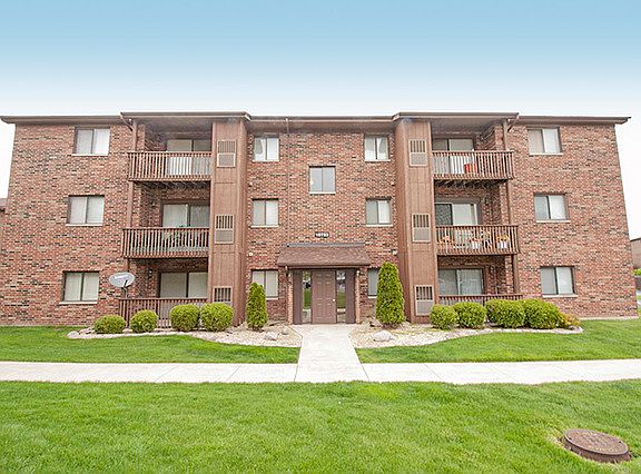 2nd image of 15723 Peggy Ln APT 8