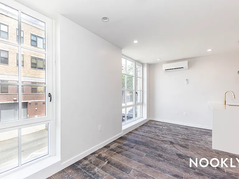 160 20th St #3B — Photo 7