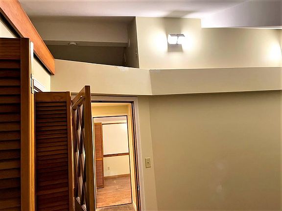 3rd image of 1848 Arbordale St