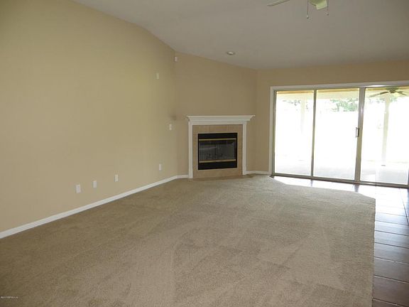 2nd image of 3051 Hidden Oaks Dr