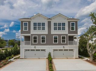 121 79th St, Virginia Beach, VA 23451
