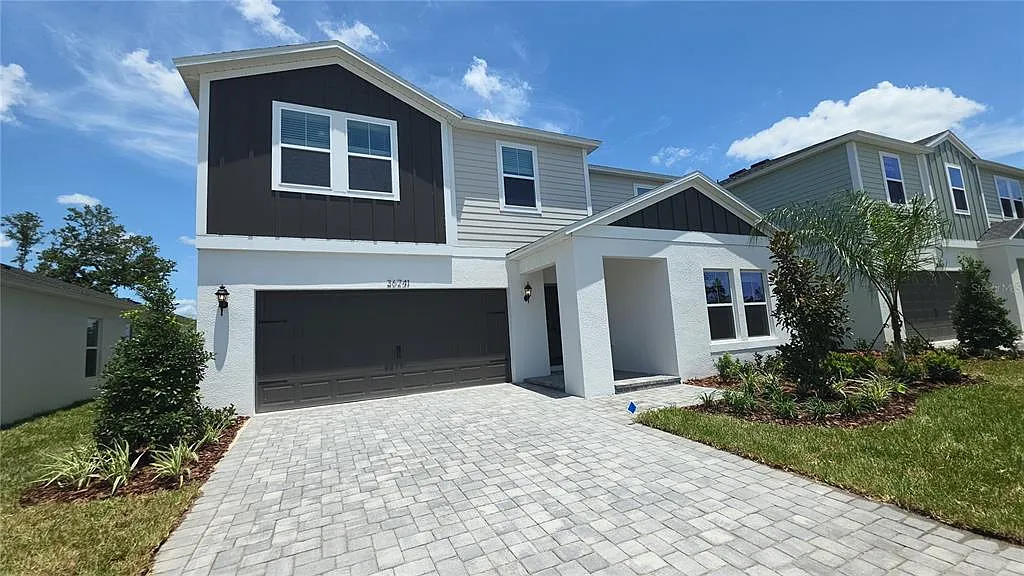 5 bed, 3.0 bath, 2888 sqft, $3,180 — Photo 1