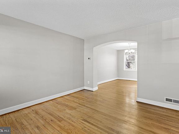 3rd image of 7571 Westfield Rd