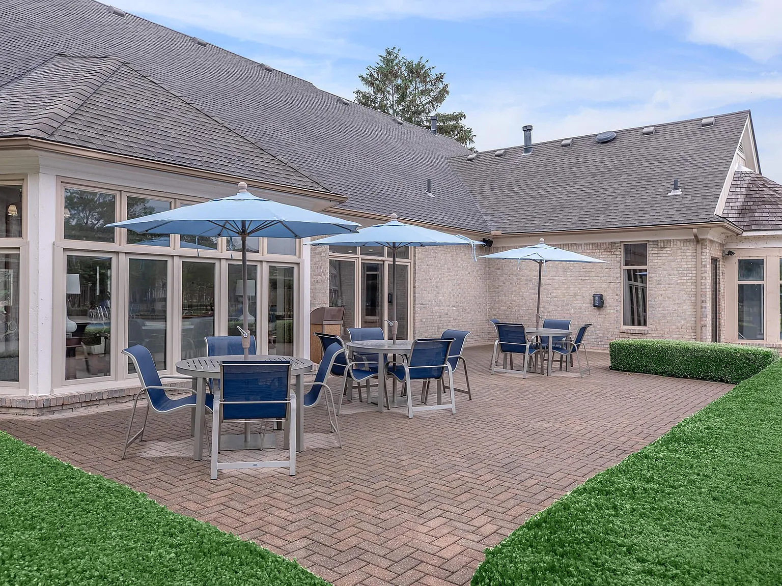 Manors at Knollwood — Photo 3