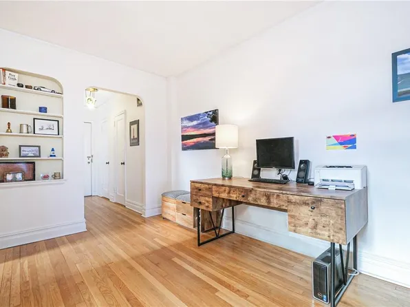 90 Bryant Avenue #2D-Dorset, White Plains, NY 10605