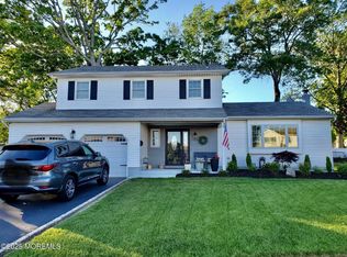 42 S Heathcote Avenue, Edison, NJ 08817