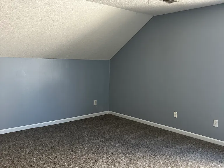 109 Chapelwood Dr — Photo 11