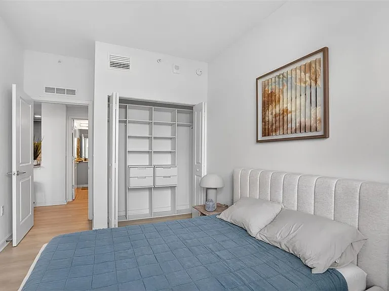 5579 Millenia Park Blvd #422 — Photo 9