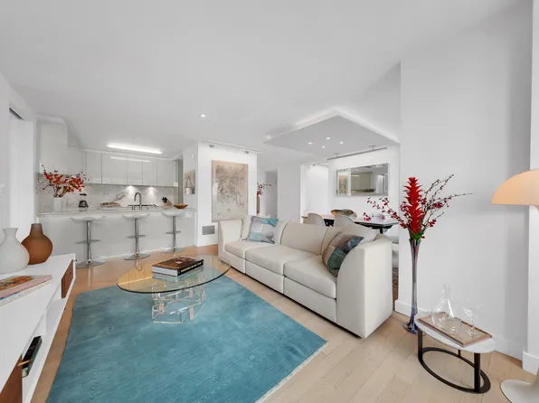 322 West 57th Street 51M image 3 of 12