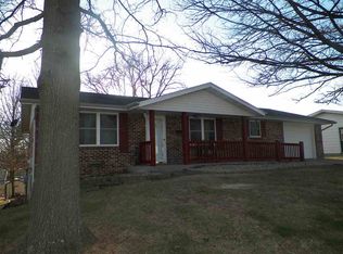 1055 Jenkins St, Perryville, MO 63775