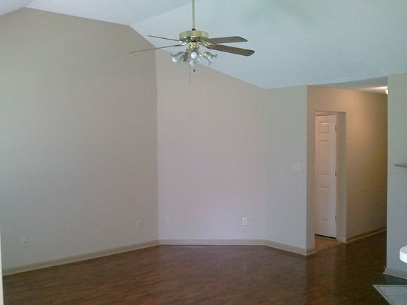 3rd image of 2223 Stone Stream Dr