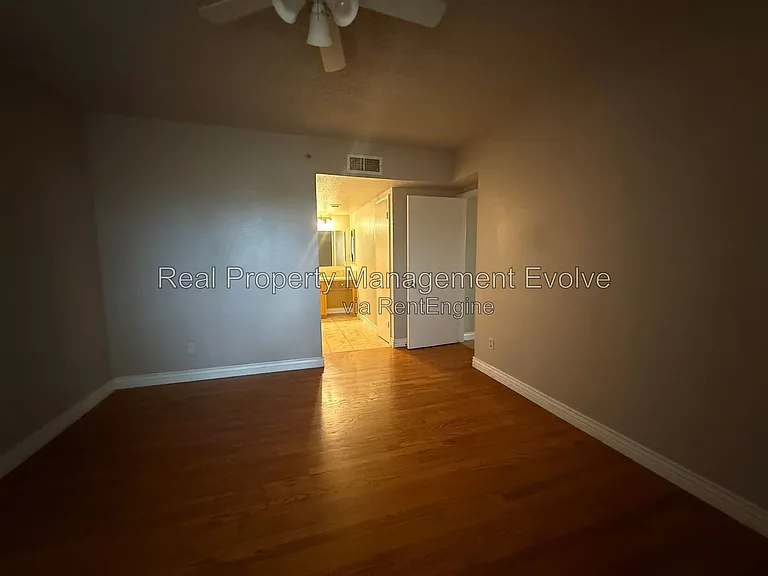 4554 E Paradise Village Pkwy N #257 — Photo 13