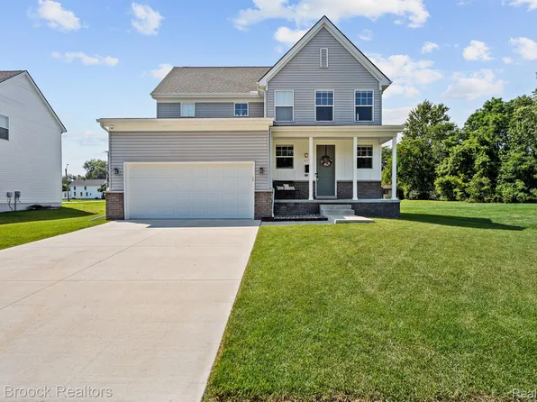 217 Clinton St, Romeo, MI 48065