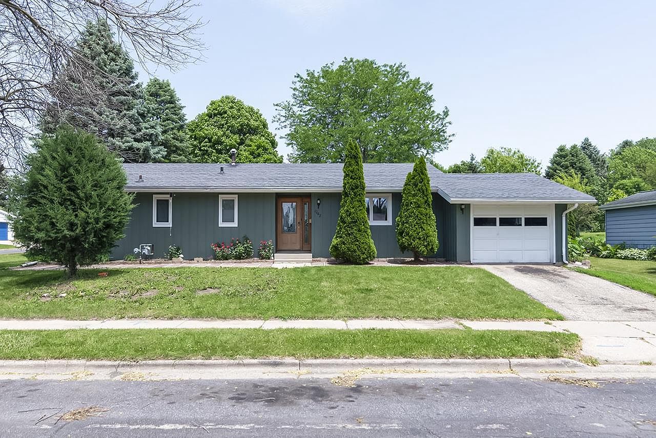 1042 Andrews Dr, Sun Prairie, WI 53590 Zillow