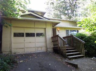 2010 Floral Hill Dr, Eugene, OR 97403